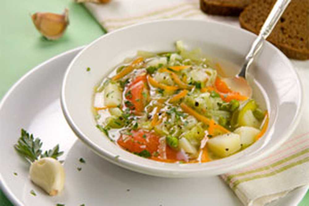 Суп из стеблей сельдерея. Суп с сельдереем. Суп из сельдерея. Овощной суп с сельдереем. Суп с сельдереем для похудения.