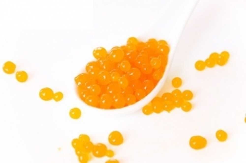 Молекулярная кухня сферификация. Икра из желатина. Молекулярная кухня сферификация. Фруктовая икра агар агар. Апельсиновая икра.